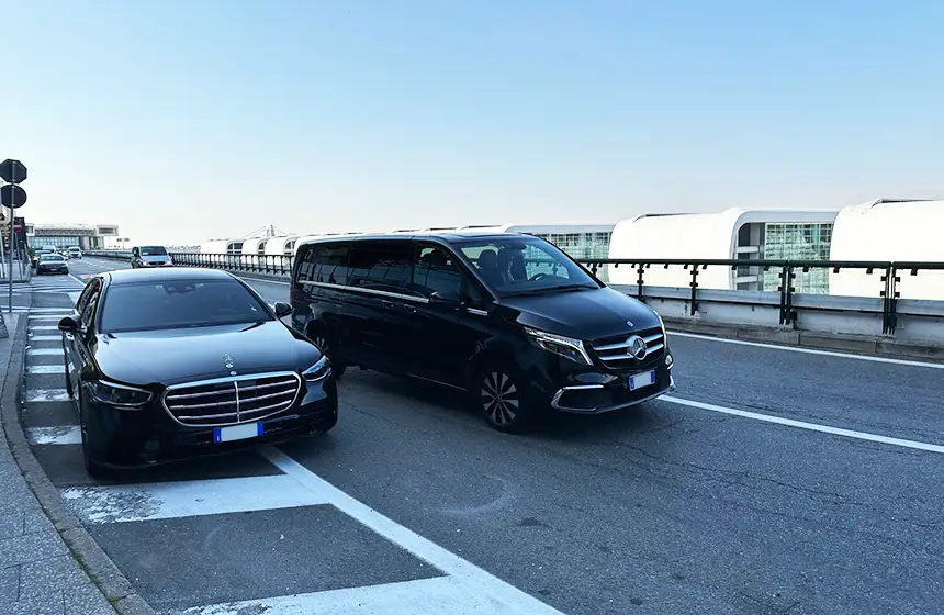 Service NCC transfer aeroportals in Italy - The New International Limo - The new concept of luxury travel